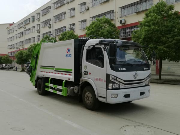 程力威牌CLW5090ZYS6压缩式垃圾车